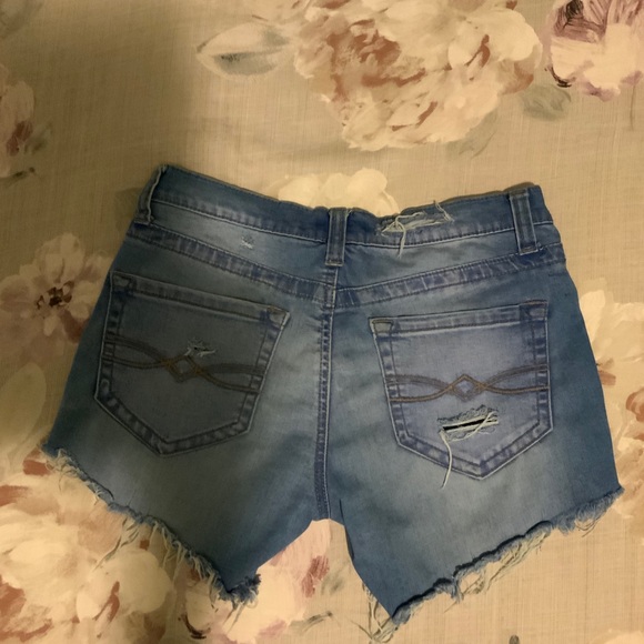 Distressed Denim Shorts | Mudd - Picture 3 of 9